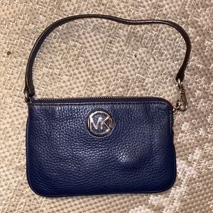 michael kors wallet with wristlet chain